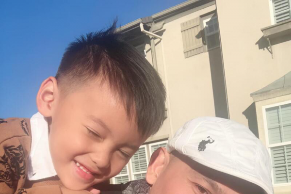 Kim Tiểu Long con – Ba mau về với em đi