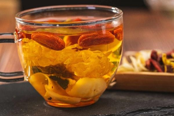 Trà hoa cúc cam thảo