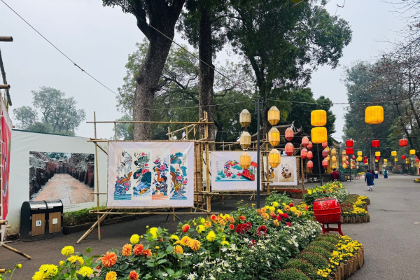 ĐƯỜNG HOA HÀ NỘI LẦN ĐẦU TIÊN