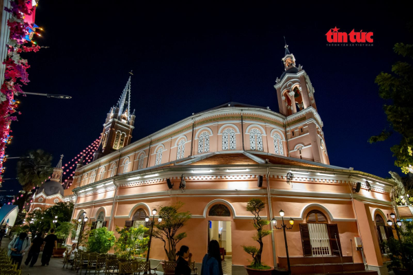 GIÁNG SINH LUNG LINH TẠI NHÀ THỜ TÂN ĐỊNH - TPHCM